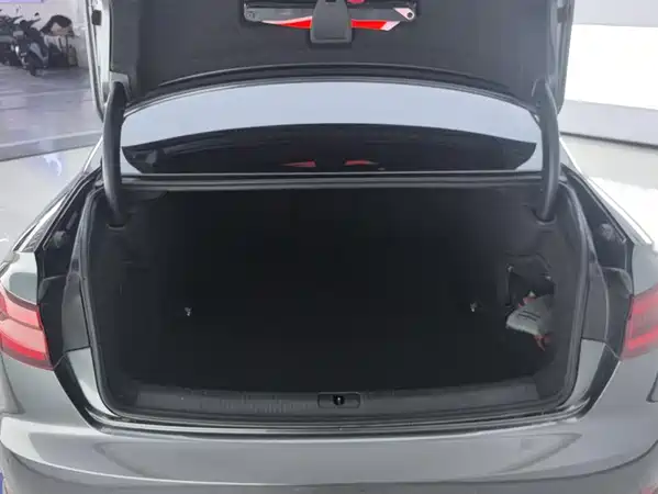 Audi A4L 2019