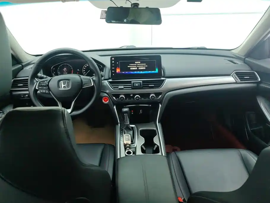 Honda Accord 2021 — фото 12