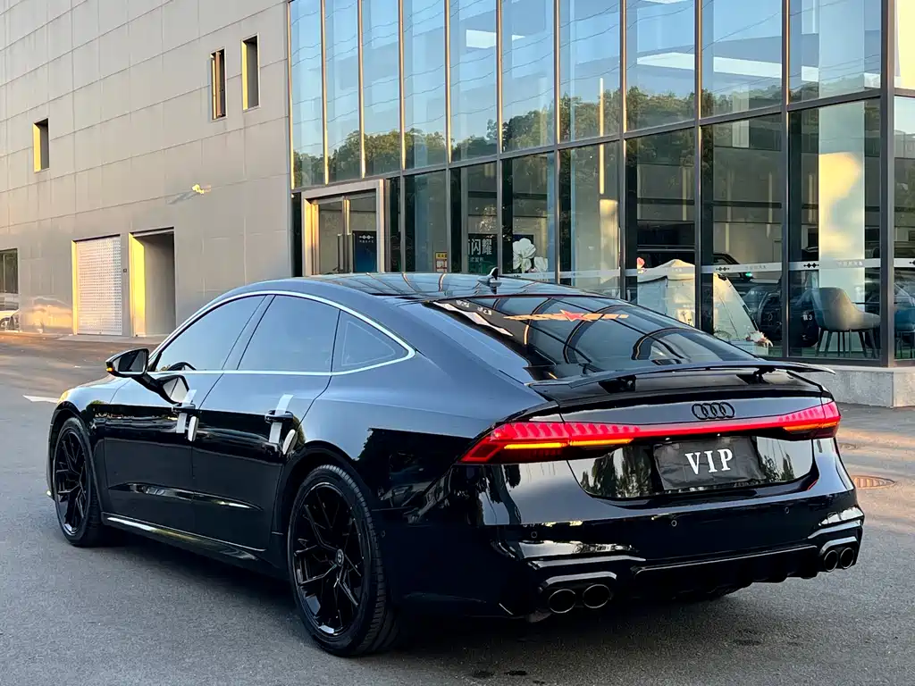 Audi A7 2023 — фото 20