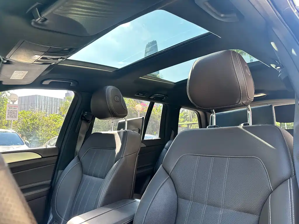 Mercedes-Benz GLS 2017 — фото 17