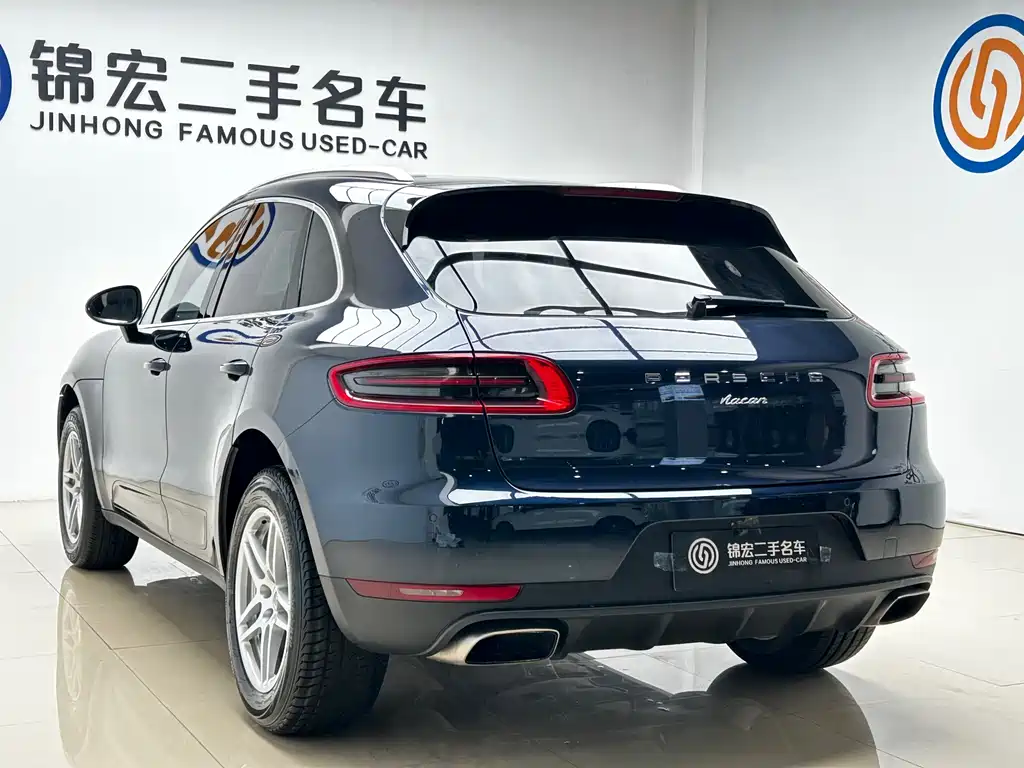 Porsche Macan 2017 — фото 25
