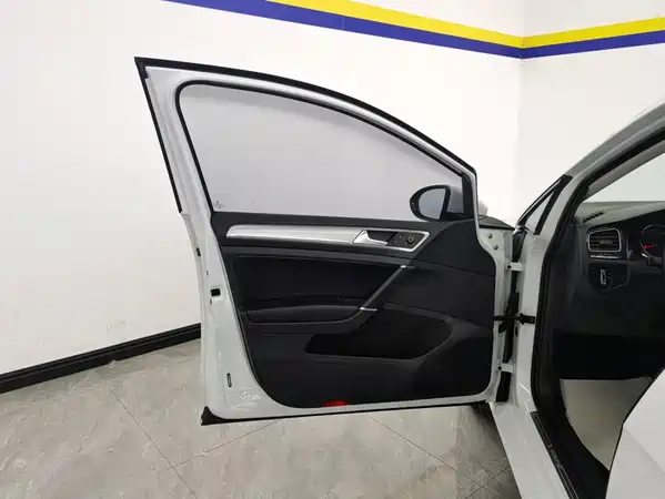 Volkswagen Golf 2020