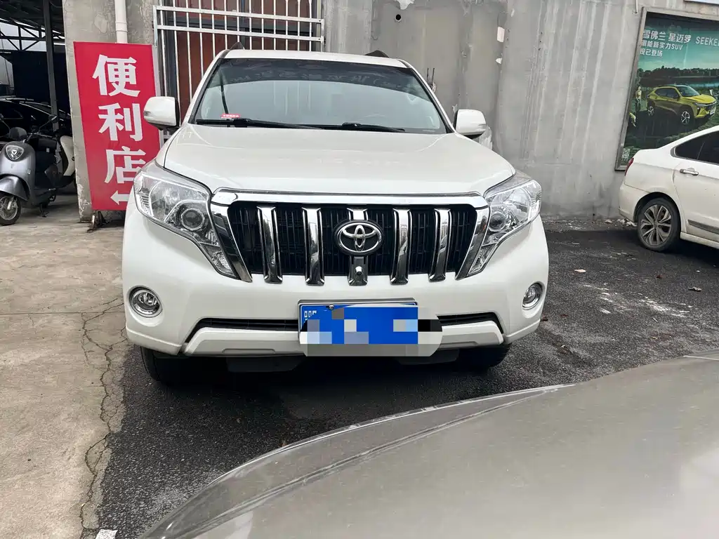 Toyota Prado 2017 — фото 3