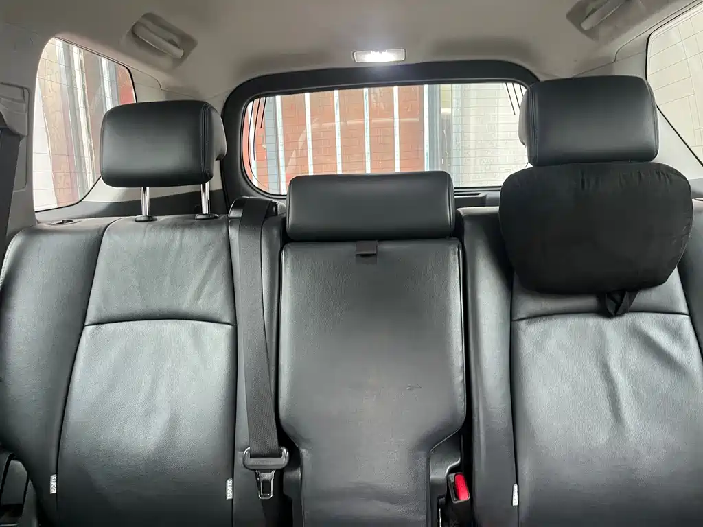 Toyota Prado 2017 — фото 11