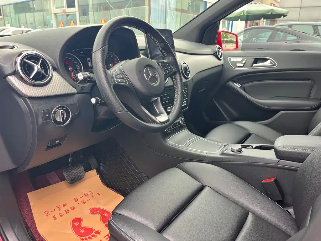 Mercedes-Benz B-Class 2018 — фото 4