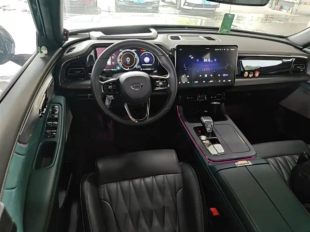 GAC Motor Trumpchi GS8 2023 — фото 11