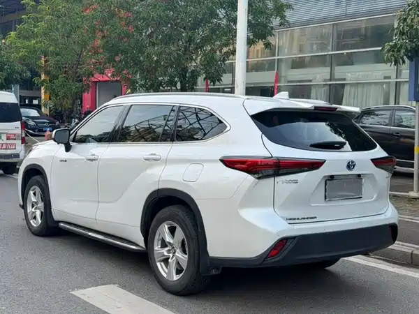 Toyota Highlander 2024
