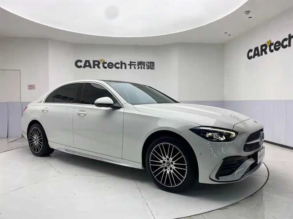 Mercedes-Benz C-Class 2024