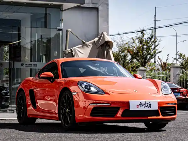 Porsche 718 2016