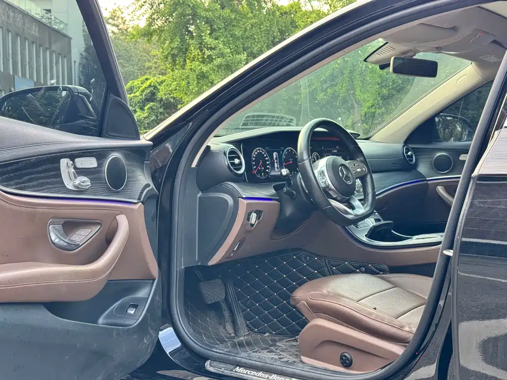 Mercedes-Benz E-Class 2020 — фото 10