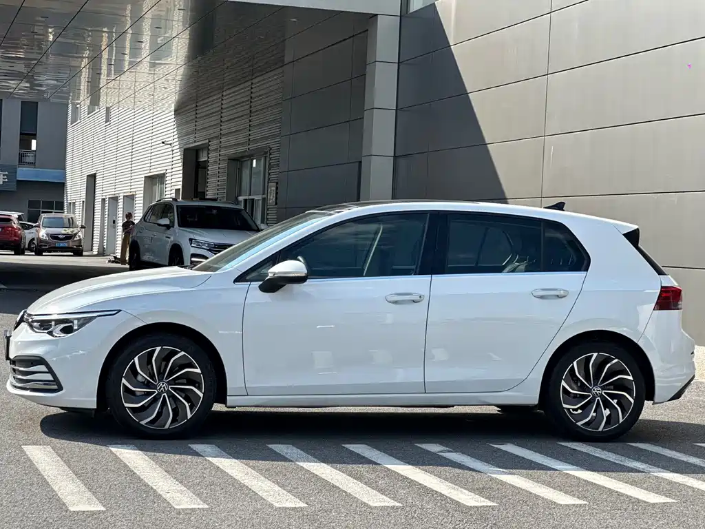 Volkswagen Golf 2022