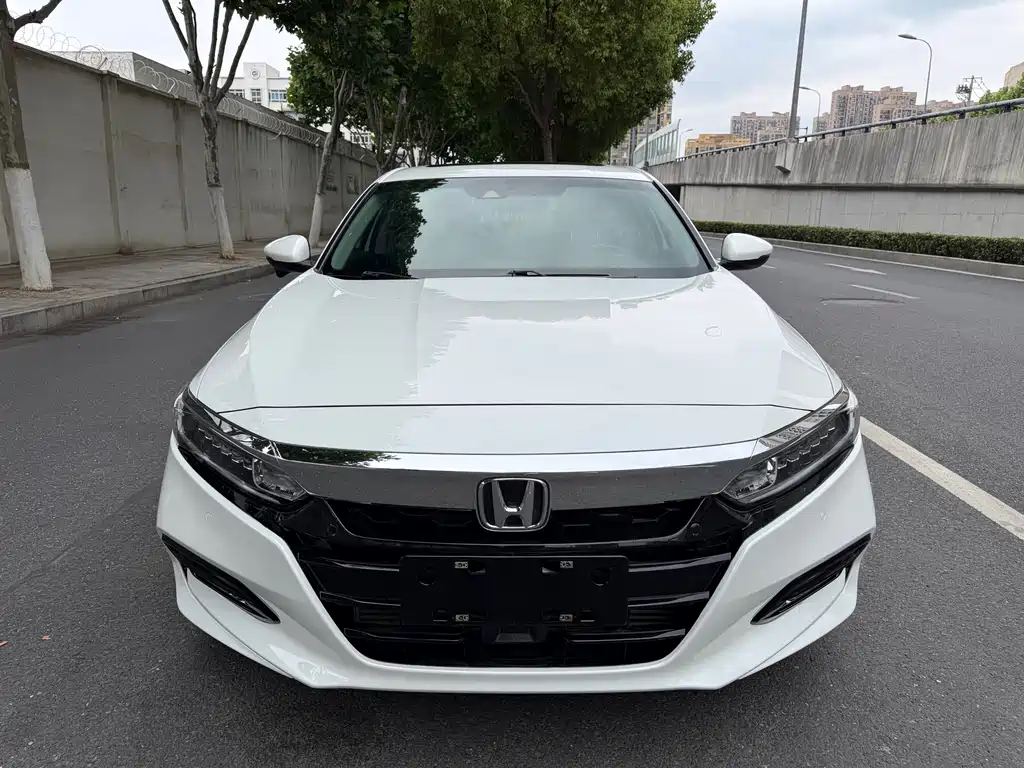 Honda Accord 2019 — фото 2