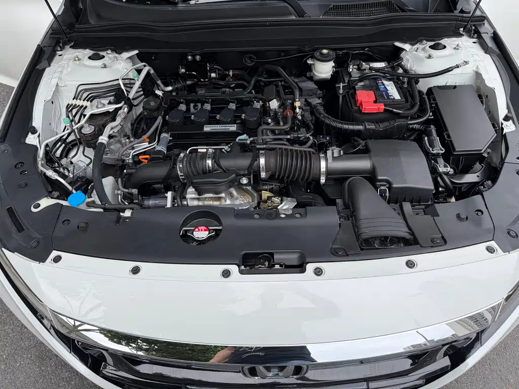Honda Accord 2019 — фото 25