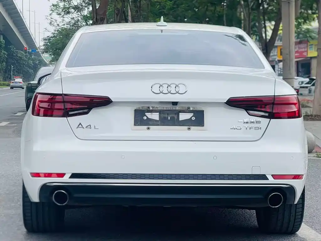 Audi A4L 2018 — фото 4
