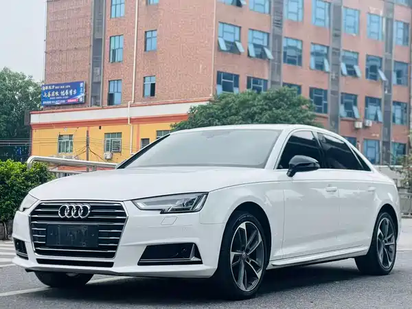 Audi A4L 2018