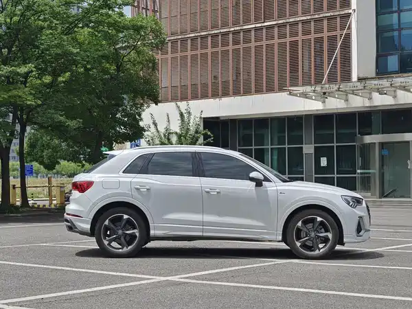 Audi Q3 2019