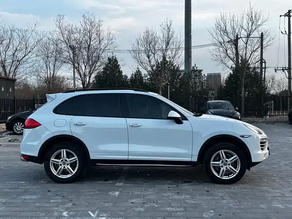 Porsche Cayenne 2014