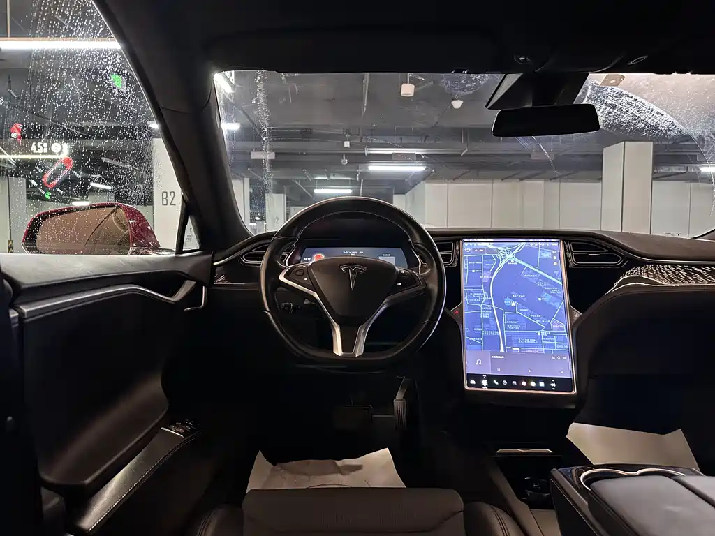 Tesla Model S 2017 — фото 16