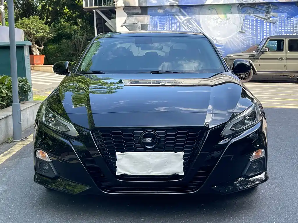 Nissan Teana 2023