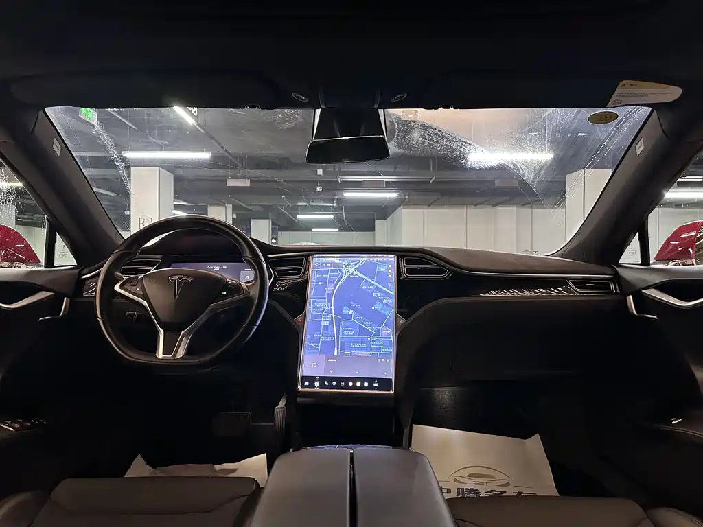 Tesla Model S 2017 — фото 14