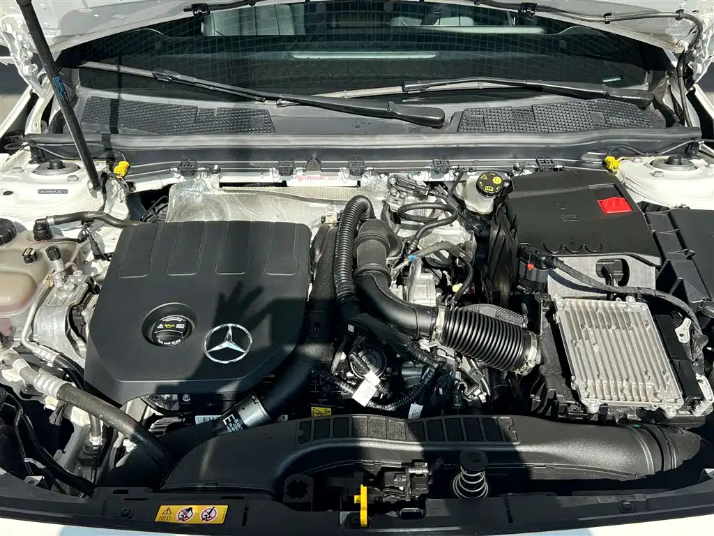 Mercedes-Benz A-Class 2023 — фото 12