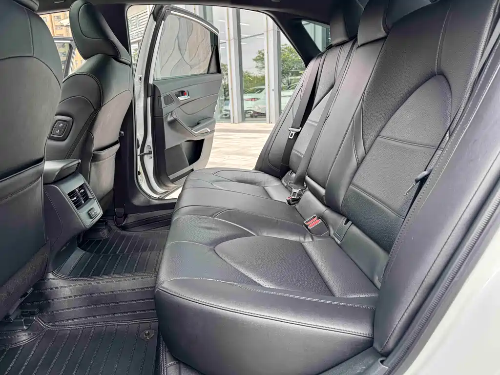 Toyota Avalon 2022 — фото 10