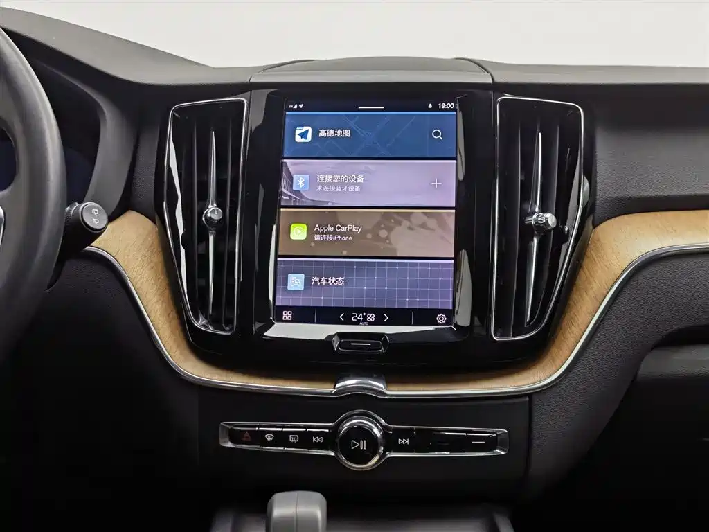 Volvo XC60 2021 — фото 12
