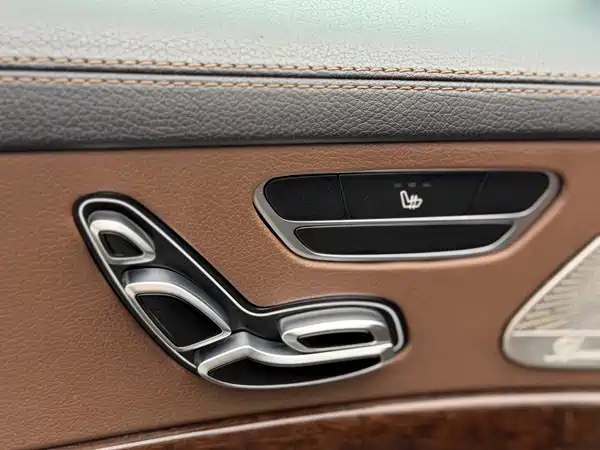 Mercedes-Benz S-Class 2020