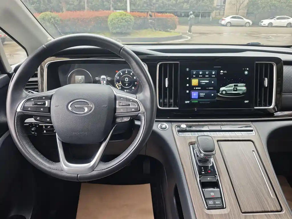 GAC Motor Trumpchi M8 2021 — фото 12