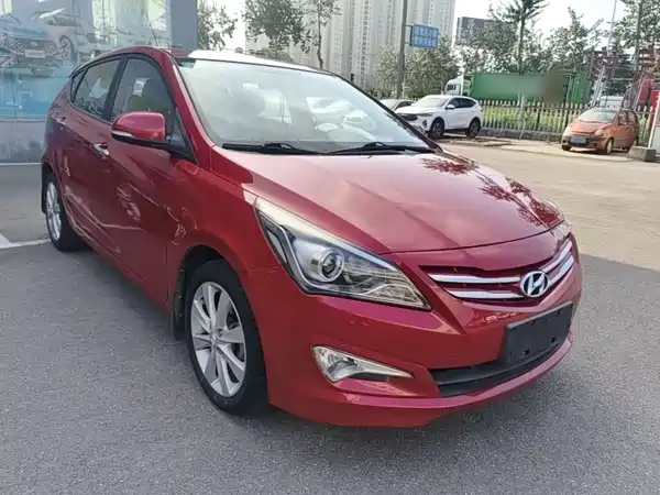Hyundai Rui Yi 2015