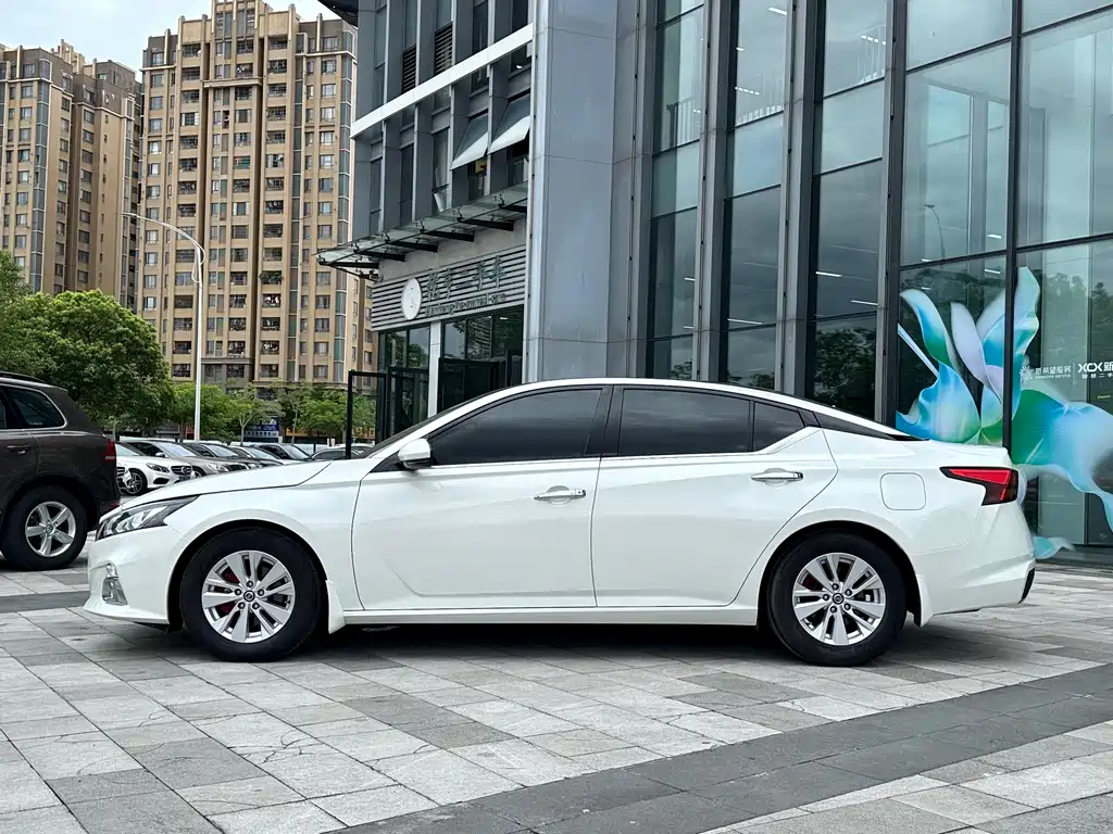 Nissan Teana 2020