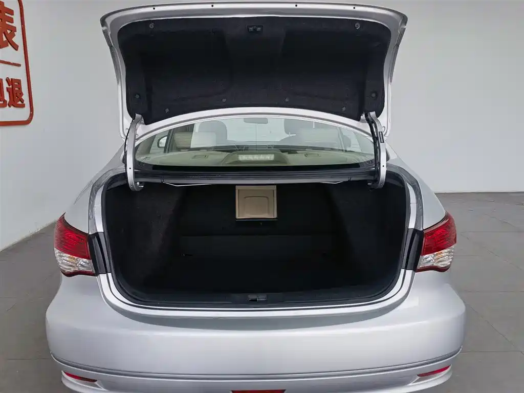 Nissan Sylphy 2015 — фото 16