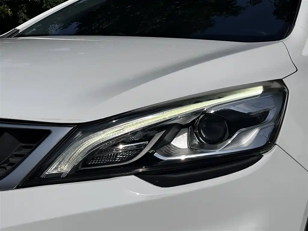 Geely Emgrand GS 2018 — фото 5
