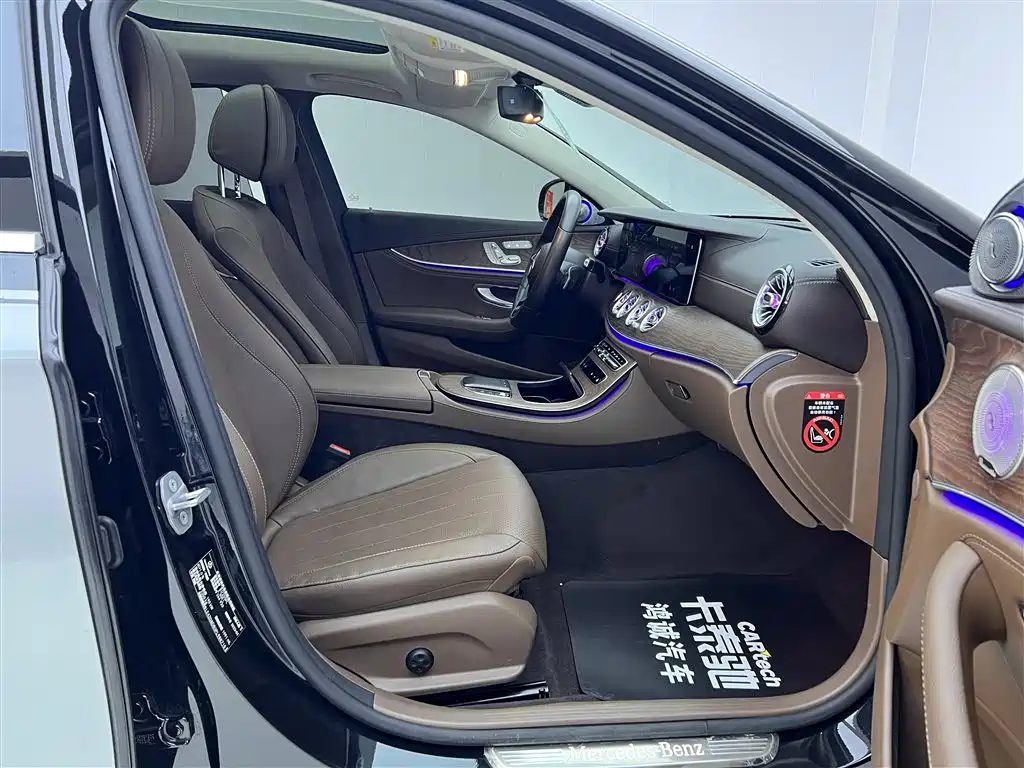 Mercedes-Benz E-Class 2023 — фото 19