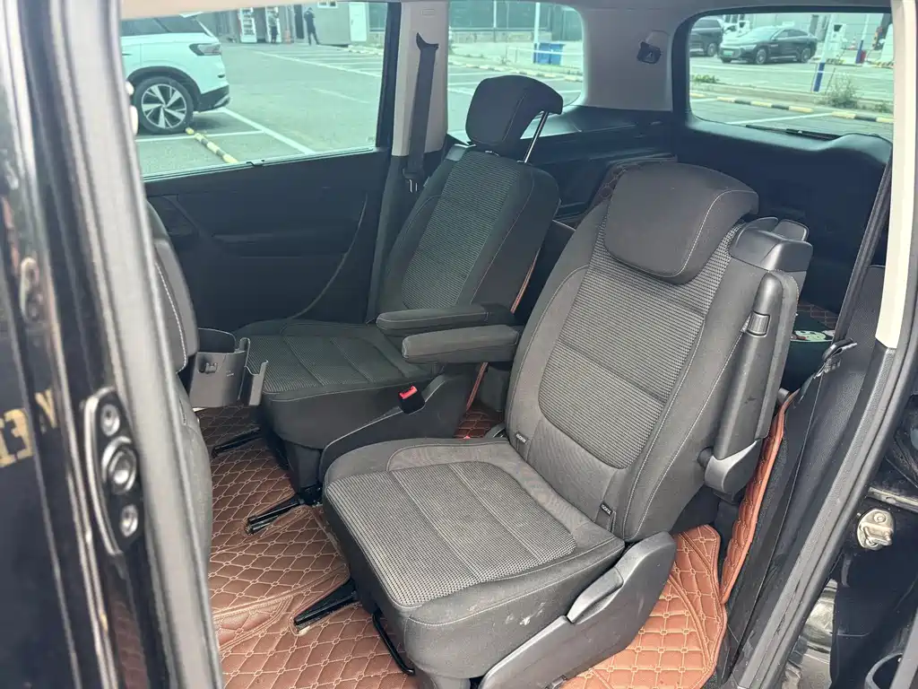 Volkswagen Sharan 2018 — фото 11