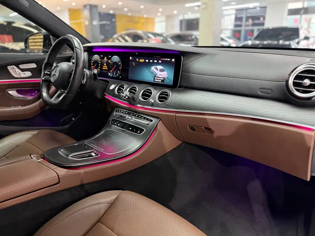Mercedes-Benz E-Class 2021 — фото 11