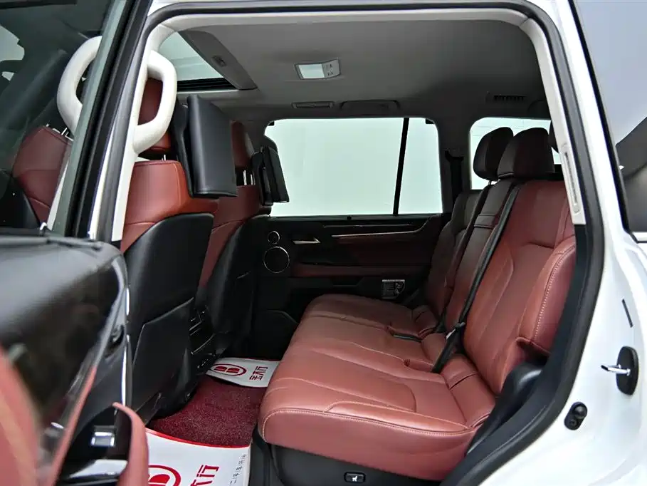 Lexus LX 2022 — фото 12