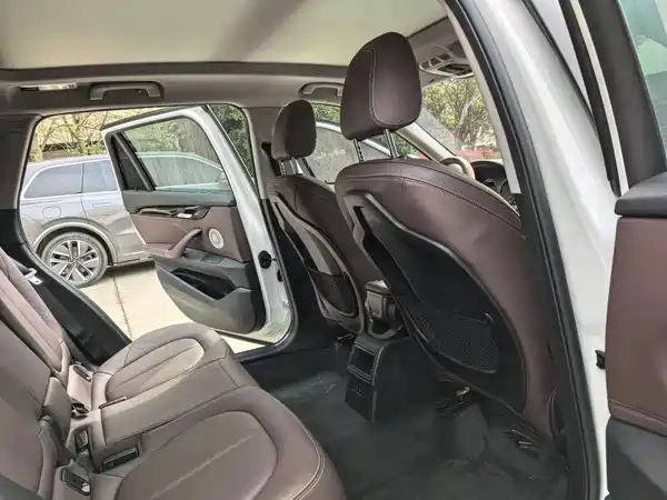BMW X1 2021