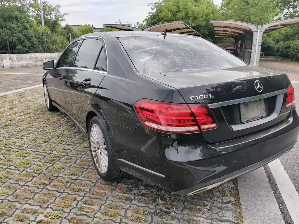 Mercedes-Benz E-Class 2015 — фото 8