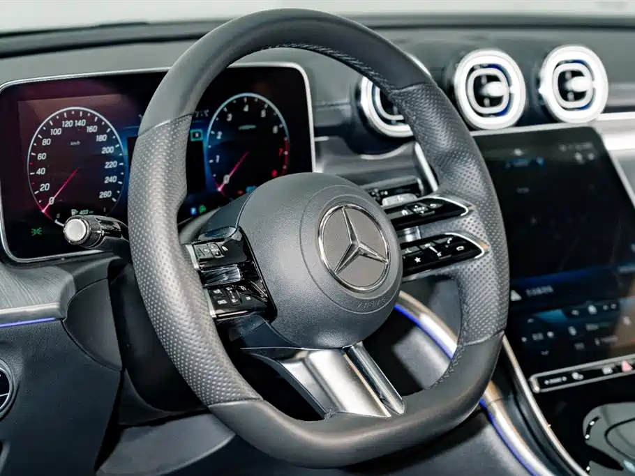 Mercedes-Benz C-Class 2022 — фото 10