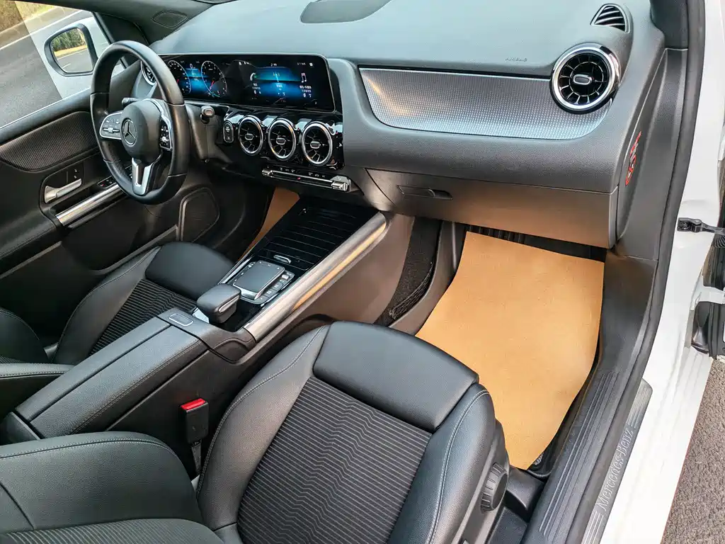 Mercedes-Benz B-Class 2020 — фото 7