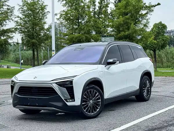 NIO ES8 2020
