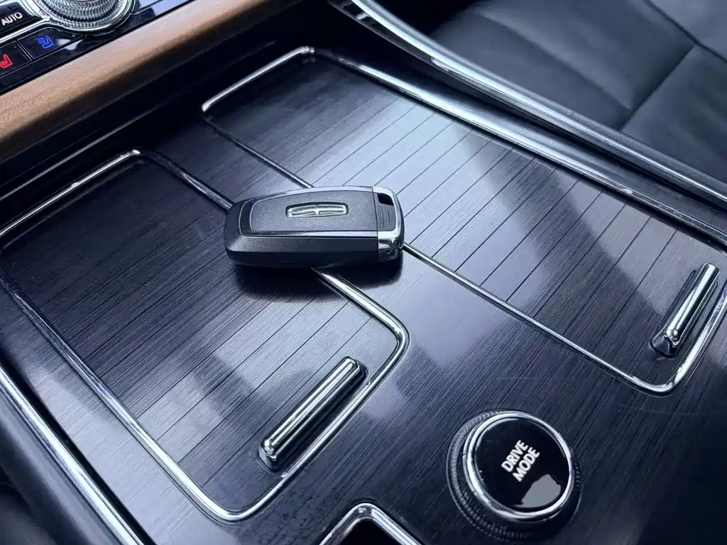 Lincoln Aviator 2021 — фото 12