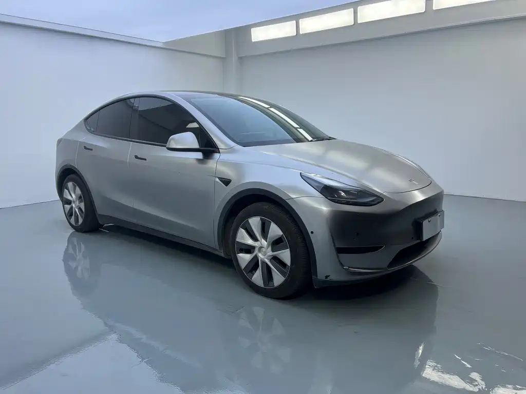 Tesla Model Y 2023 — фото 1
