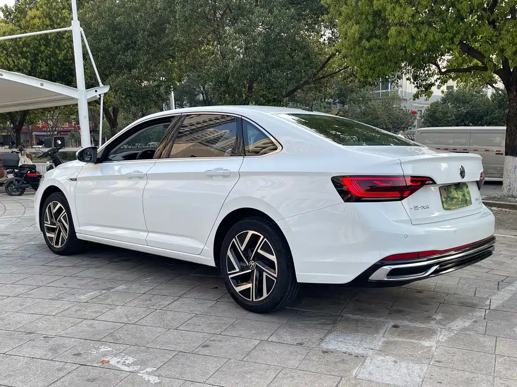 Volkswagen Sagitar 2023