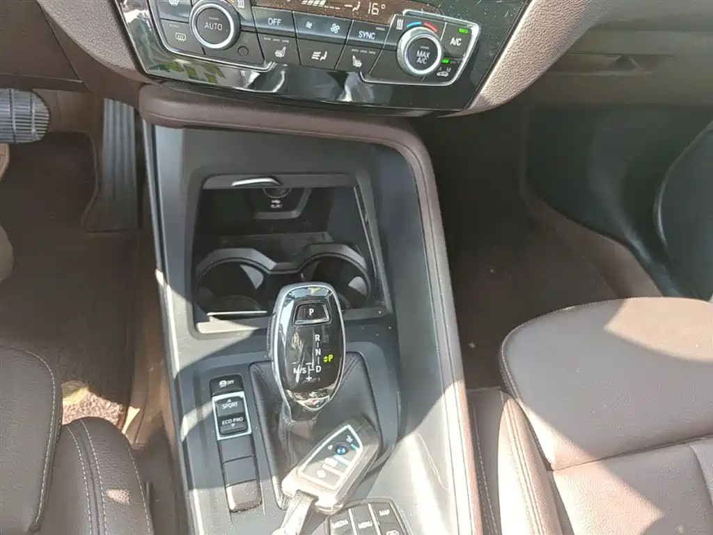BMW X1 2021 — фото 14