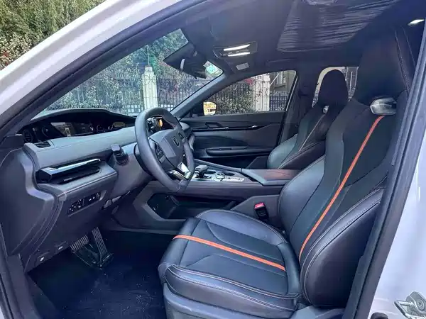 Changan UNI-V 2024