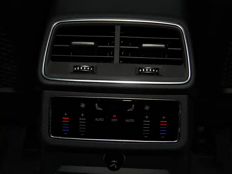 Audi A6L 2021 — фото 25