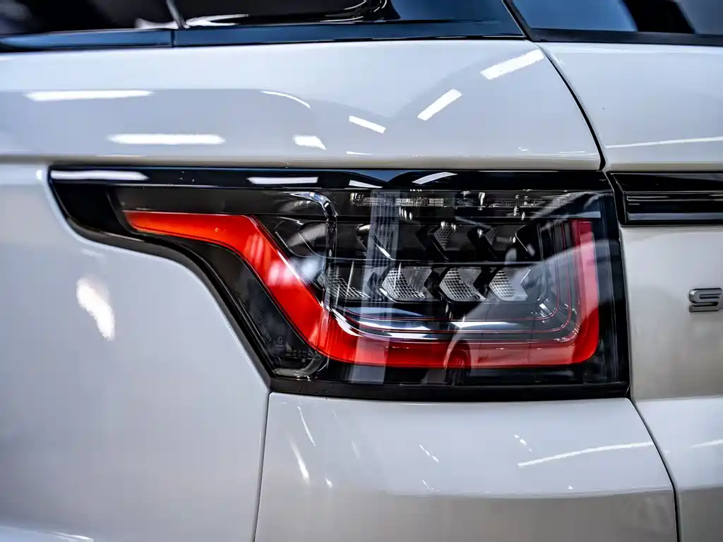 Land Rover Sport 2020 — фото 9