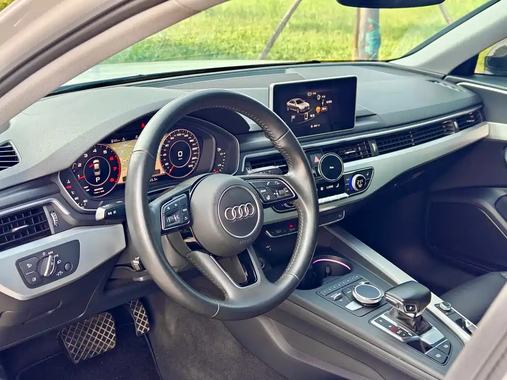 Audi A4L 2020 — фото 10